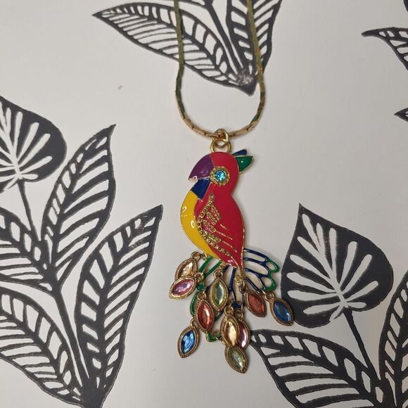 Vintage 80s Enameled Parrot with Rhinestone Pendant Statement Necklace - Picture 4 of 9